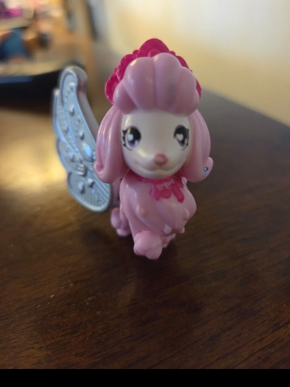 Spin Master Hatchimals CollEGGtibles Sparkling Poodle figure with pink hair